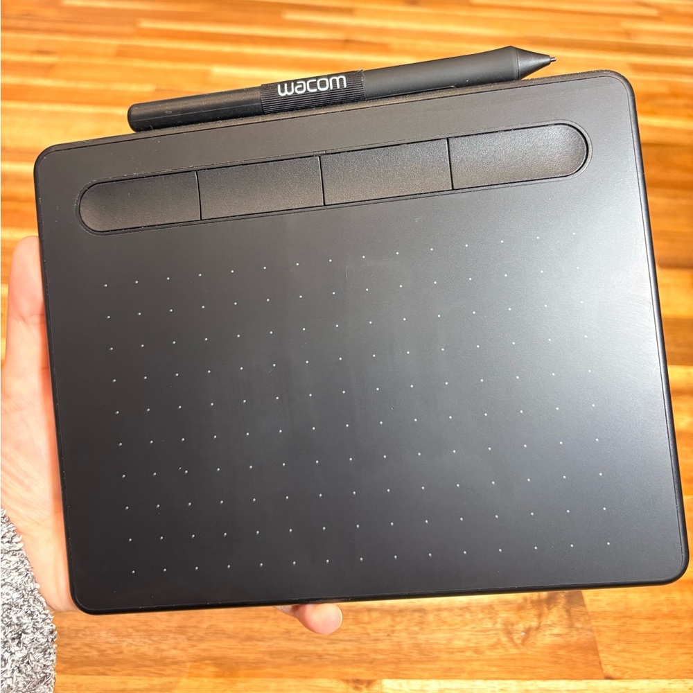 Wacom Black Drawing Tablet with Stylus